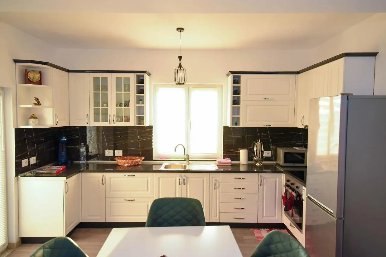 Vila Emma Durres